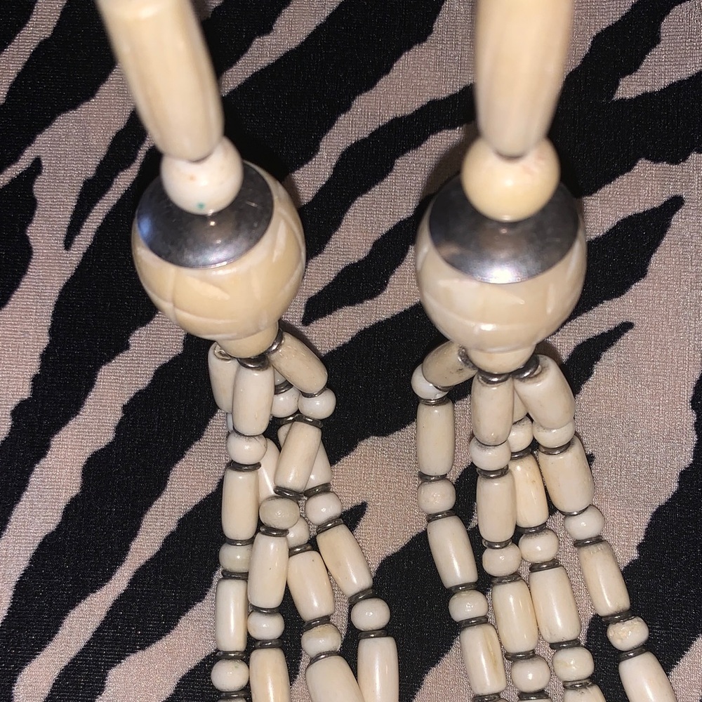 Vintage Bone Off- White and Cream Beaded Necklace with Brass Accents - Picture 5 of 9